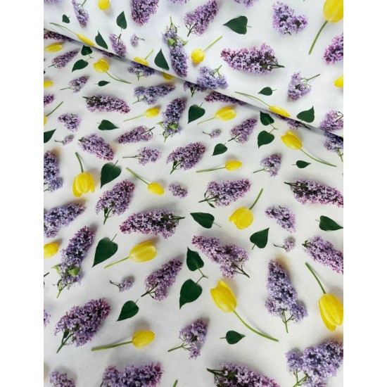 Fata de masa  model  flori , bumbac impermeabil , 160 x  2 m , ideala pentru   6-8   persoane , antimurdarire 