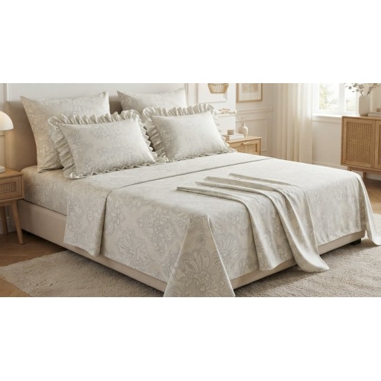 QueenA  Aria  IVORY  in cutie de carton neagra , eleganta
