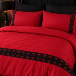 Lenjerie de Pat deluxe  Bumbac Ranforce., 250 x 240 cm,  50X70,  180 X 200,  4 piese  Rosu Uni  , cu accesoriu negru premium