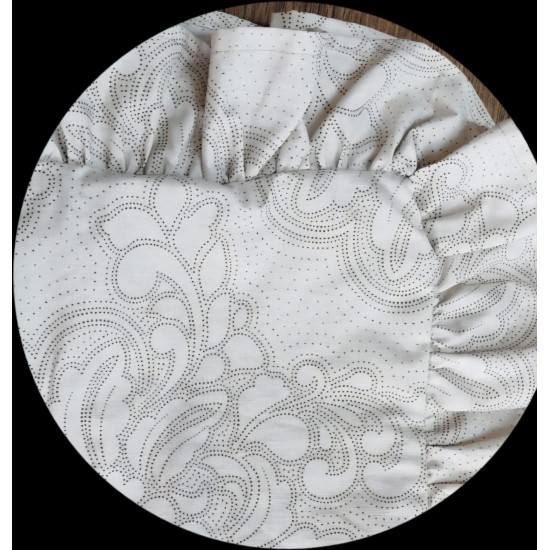 QueenA  Aria  IVORY  in cutie de carton neagra , eleganta