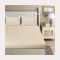 Cearceaf de pat  cu elastic , pentru o saltea de 1 persoana ,    140  x 200 cm , bumbac ranforce,   crem unt 